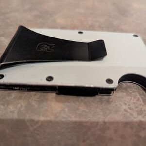 Ridge Wallet - Aluminum - Matte White